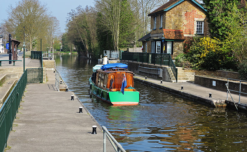 Boulter’s Lock and Ray Mill Island