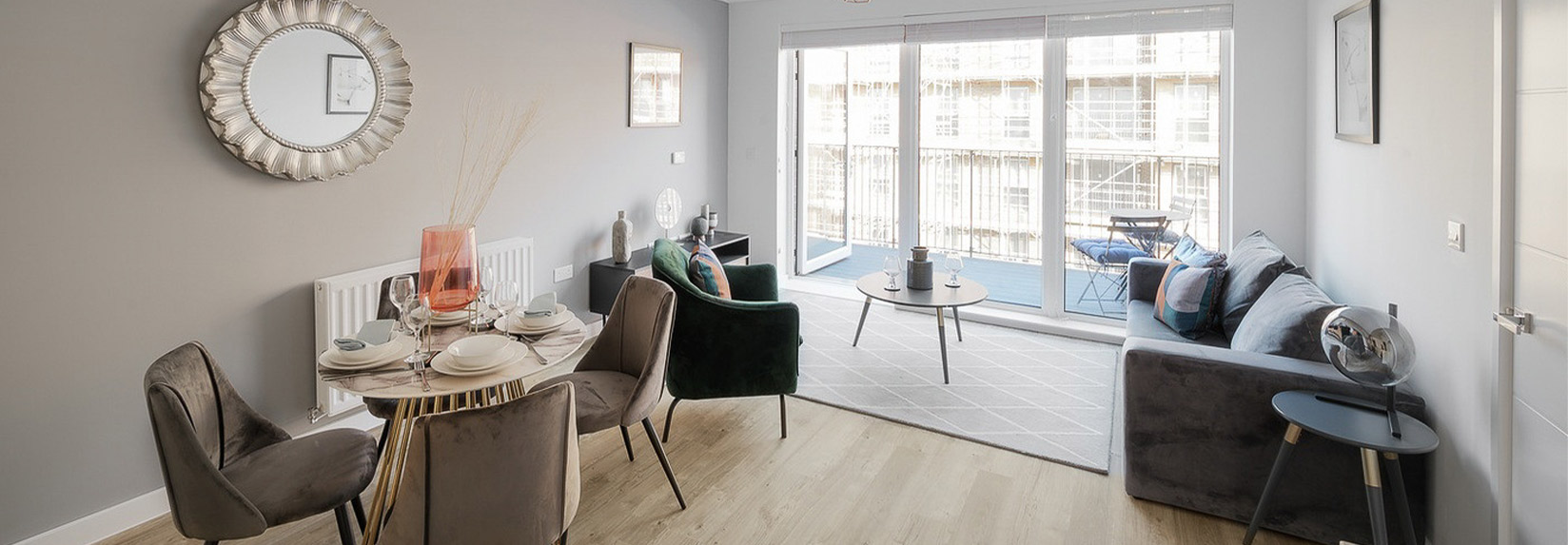 Banner interior banner 8