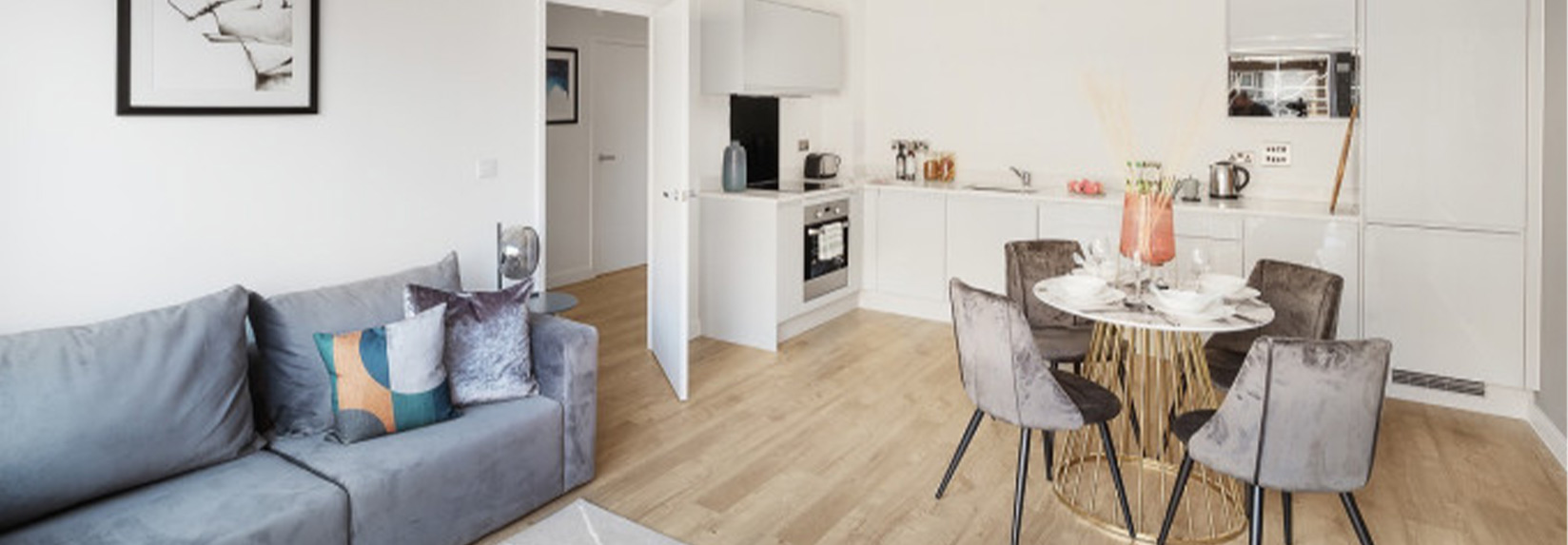 Banner interior banner 8