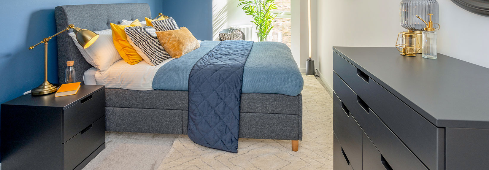 Banner interior banner 4