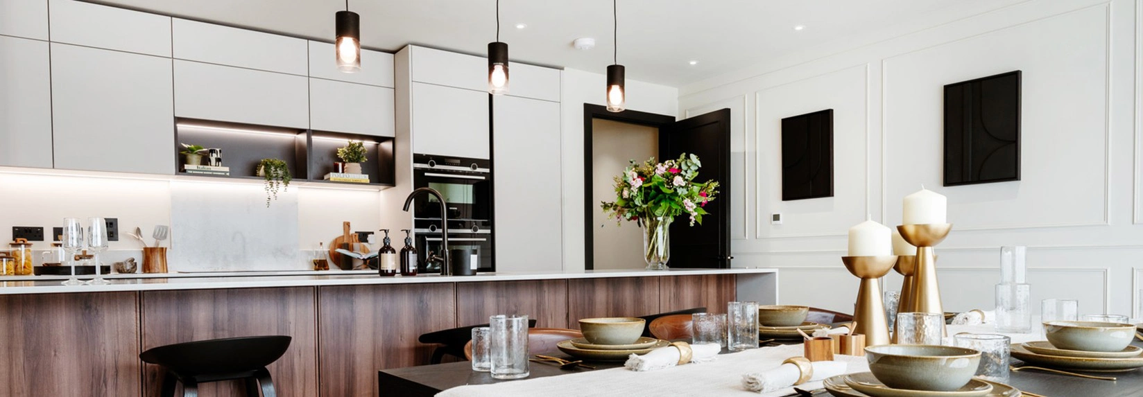 Banner interior banner 8