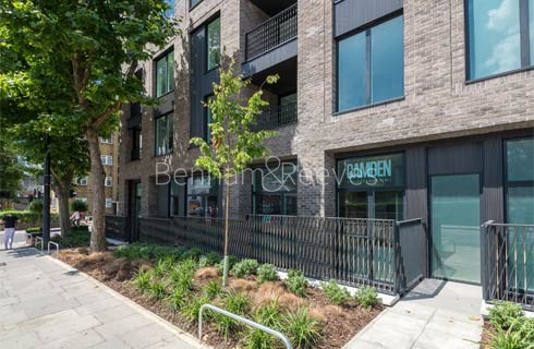 Camden Courtyards amenities images 1