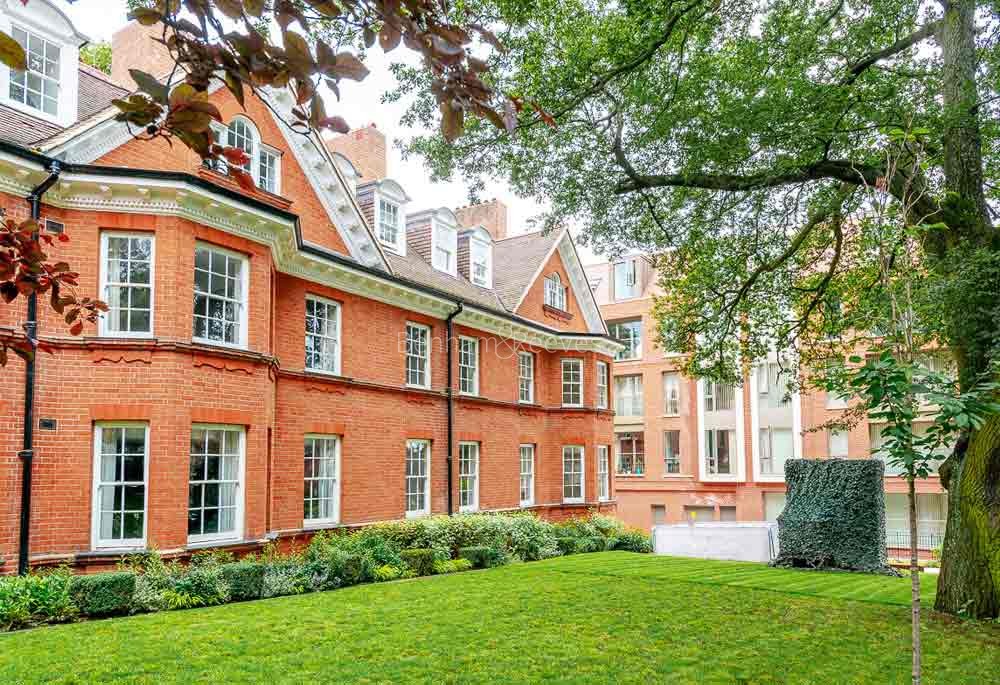 Hampstead Manor Image 4