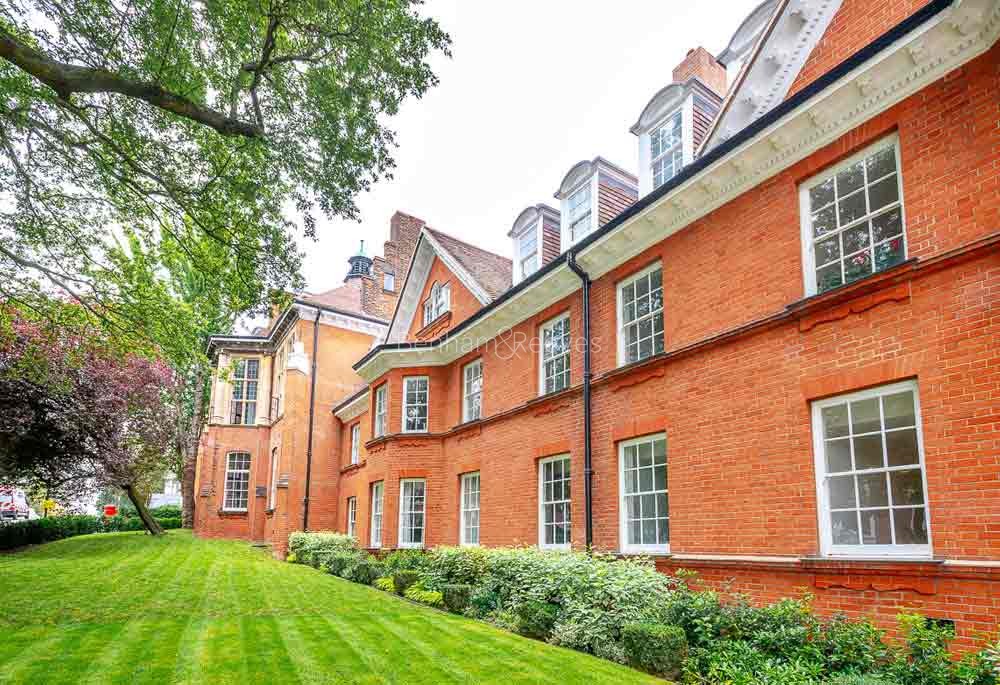 Hampstead Manor Image 5