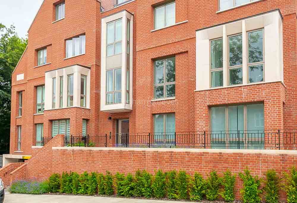 Hampstead Manor Image 7