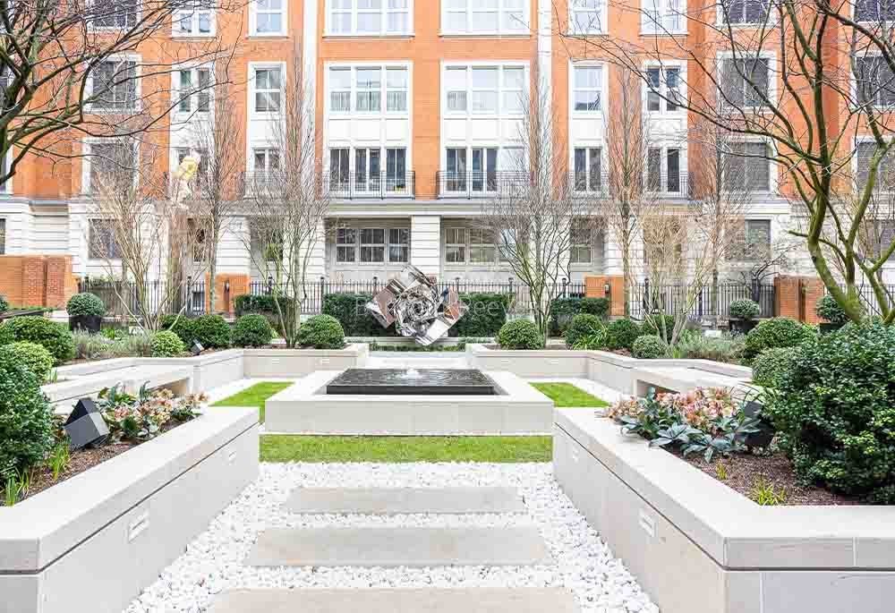 New Development to rent in Kensington Lancer Square, W8 Benham and