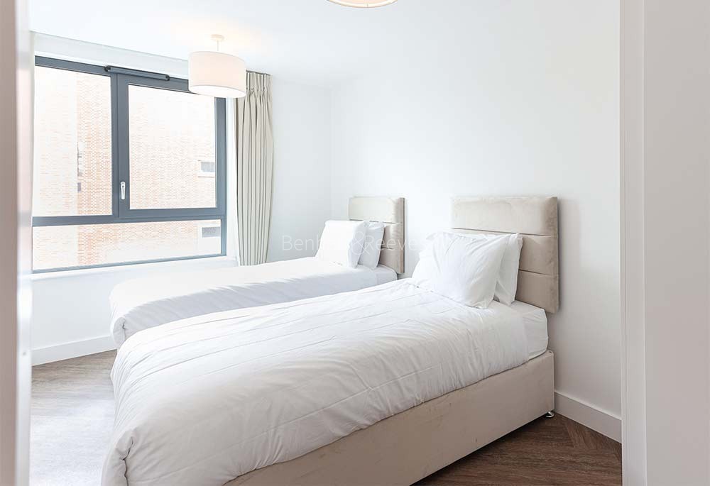 New Development to rent in Greenwich London Square Greenwich, SE10