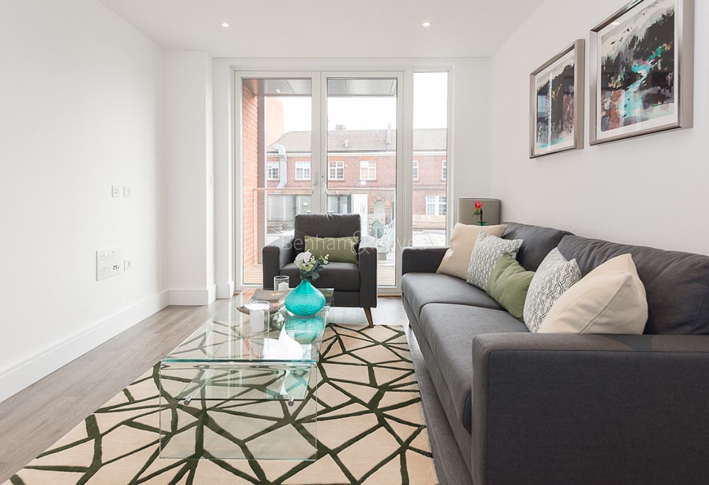 New Development to rent in Streatham London Square Streatham Hill