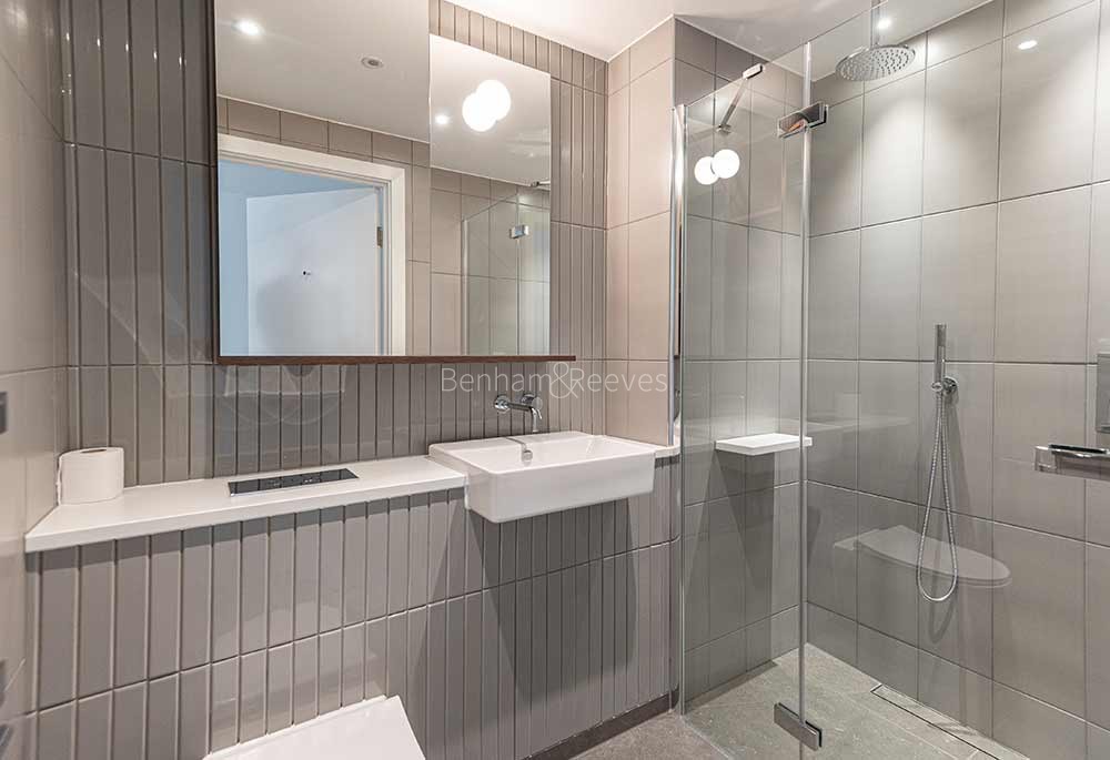 Postmark bathroom images 1
