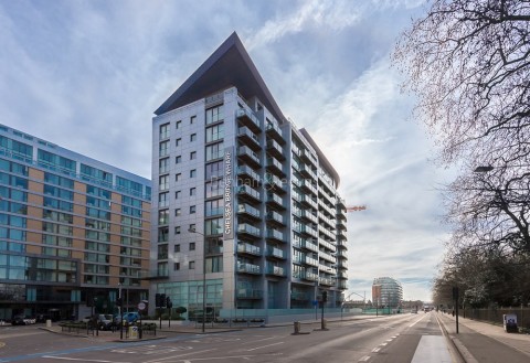 Chelsea Bridge Wharf, Battersea, SW8