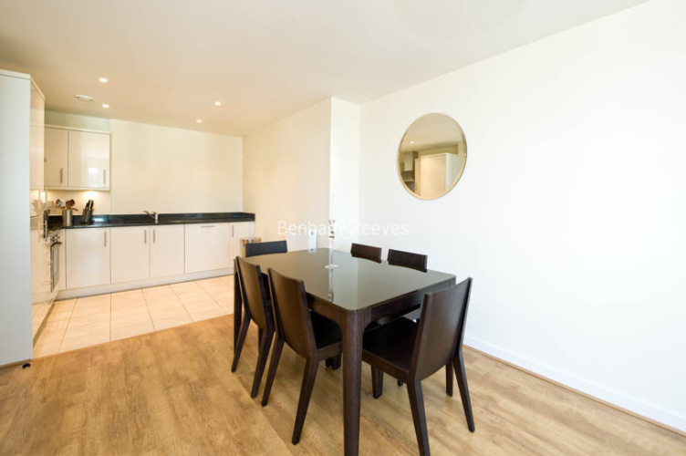 2  bedrooms flat to rent in Granville Gardens, Ealing Common, W5-image 2