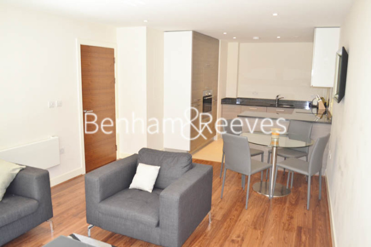 2  bedrooms flat to rent in Bromyard Avenue, Acton, W3-image 5