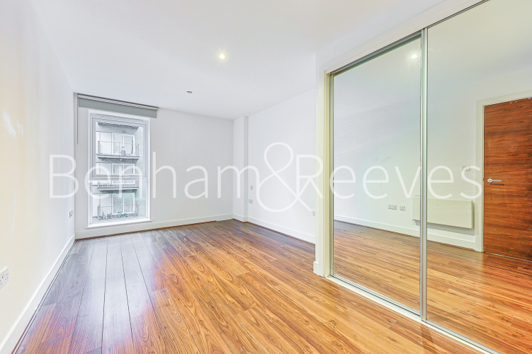 2  bedrooms flat to rent in Bromyard Avenue, Acton, W3-image 8