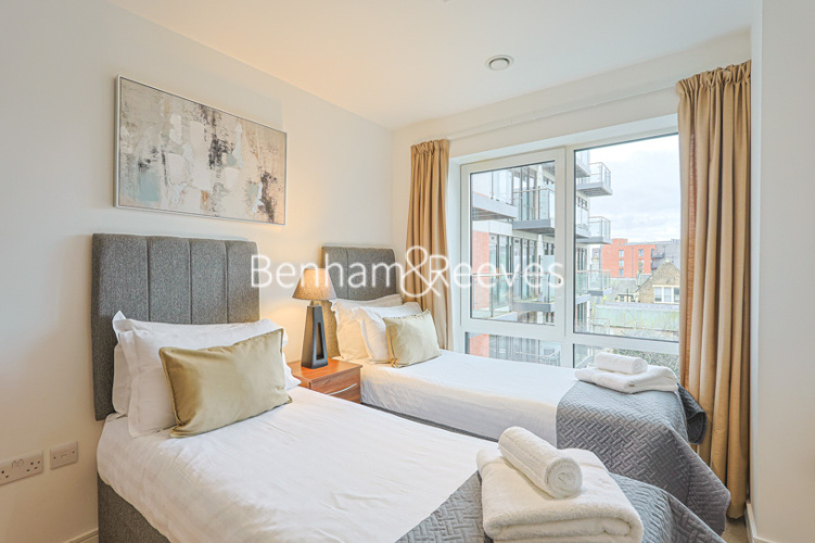 2  bedrooms house to rent in Longfield Avenue, Ealing W5-image 4