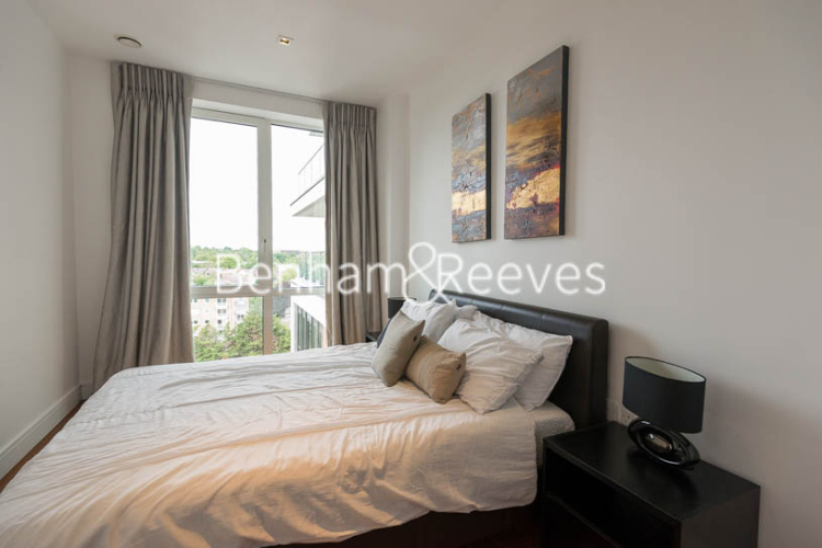 2 bedroom(s) flat to rent in Longfield Avenue, Ealing, W5-image 4
