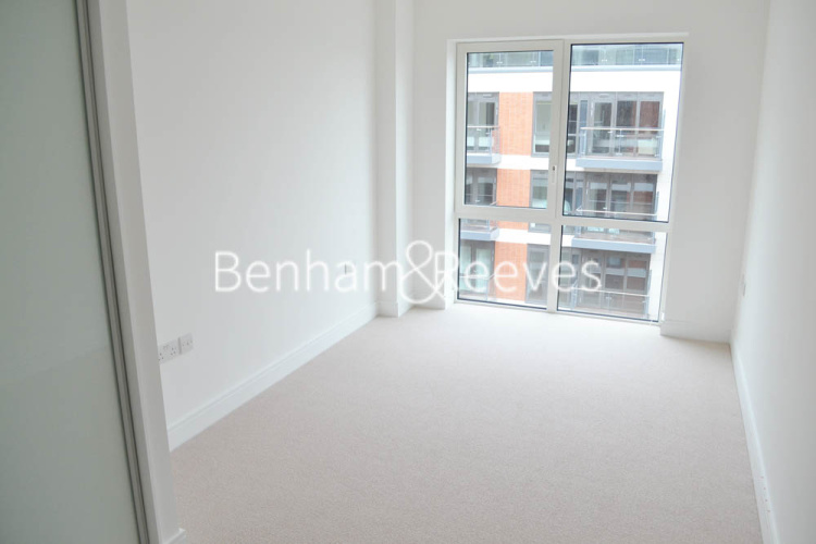 2  bedrooms flat to rent in Longfield Avenue, Ealing, W5-image 3