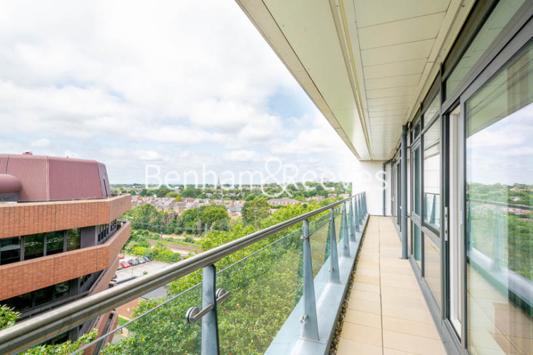 2  bedrooms flat to rent in Longfield Avenue, Ealing, W5-image 5