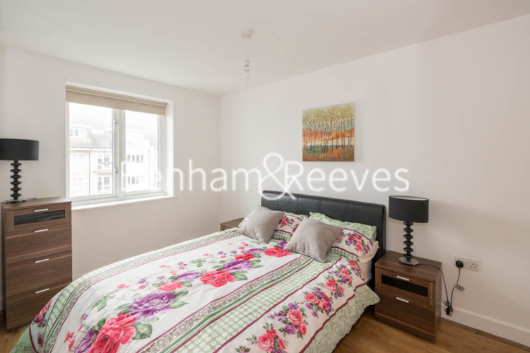 1  bedroom flat to rent in Park Lodge Avenue, West Drayton, UB7-image 3