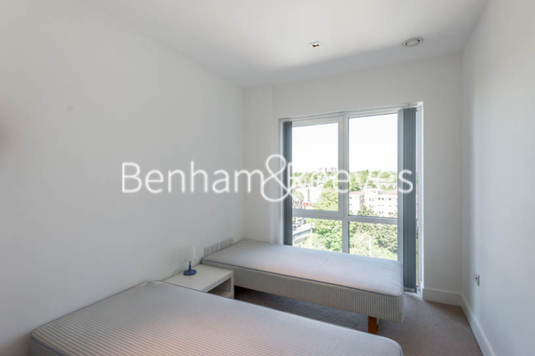 2  bedrooms flat to rent in Longfield Avenue, Ealing, W5-image 7