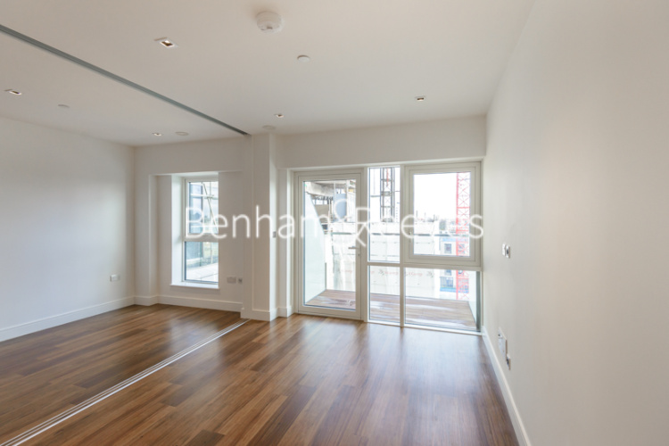 Studio flat to rent in Dickens Yard, Ealing, W5-image 1