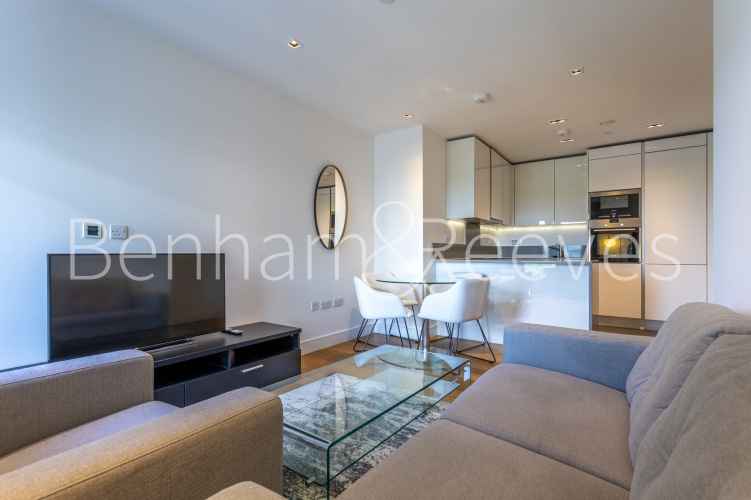 1  bedroom flat to rent in Longfield Avenue, Ealing, W5-image 1