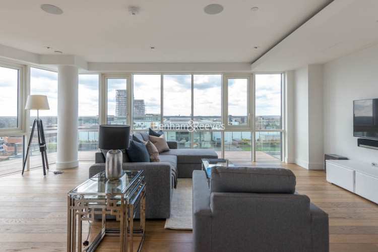 3  bedrooms flat to rent in Dickens Yard, Ealing, W5-image 3