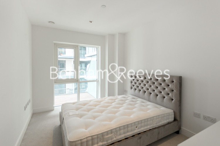 2 bedrooms flat to rent in Longfield Avenue, Ealing, W5-image 3