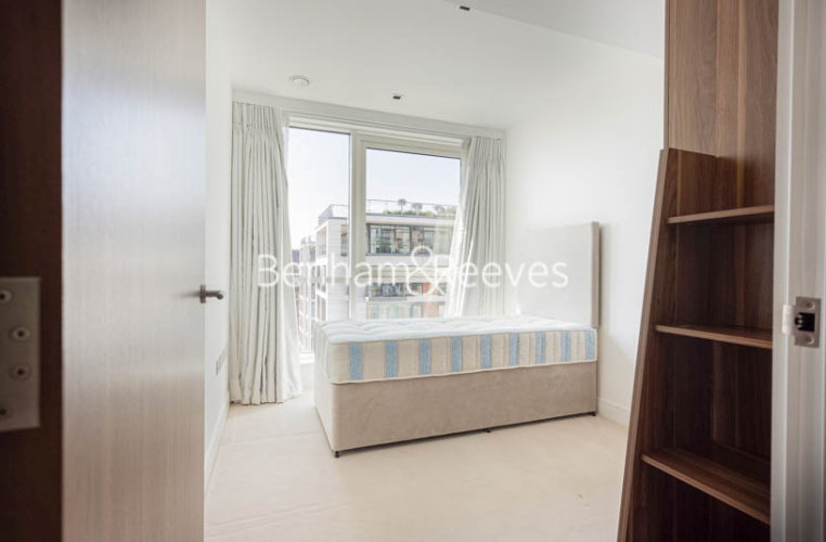 3  bedrooms flat to rent in Longfield Avenue, Ealing, W5-image 12