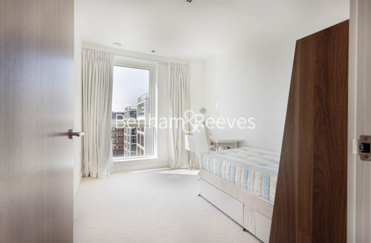 3  bedrooms flat to rent in Longfield Avenue, Ealing, W5-image 16