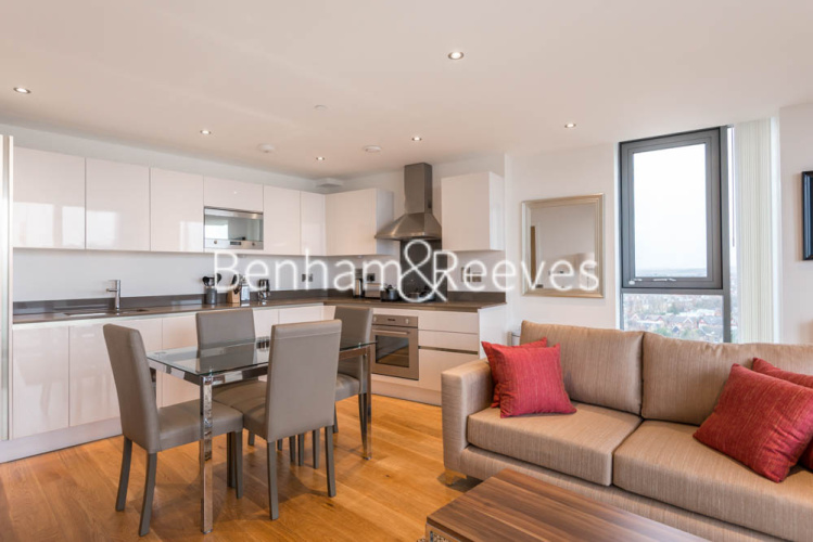 2  bedrooms flat to rent in Arc Tower, Ealing, W5-image 1