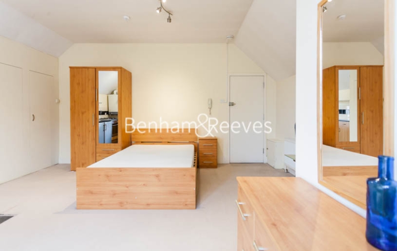 Studio flat to rent in Madeley Road, Ealing, W5-image 5