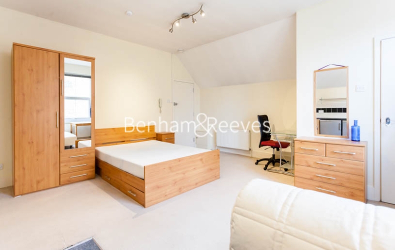 Studio flat to rent in Madeley Road, Ealing, W5-image 7