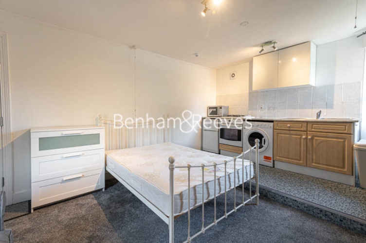 Studio flat to rent in Madeley Road, Ealing, W5-image 6