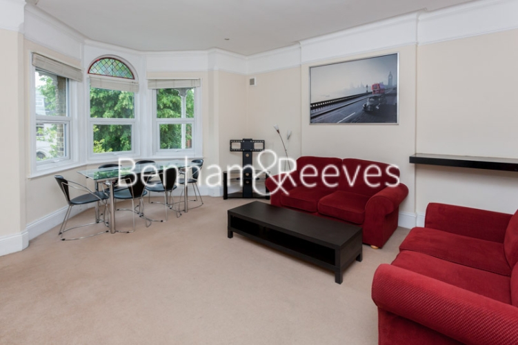 1 bedroom flat to rent in Madeley Road, Ealing, W5-image 1