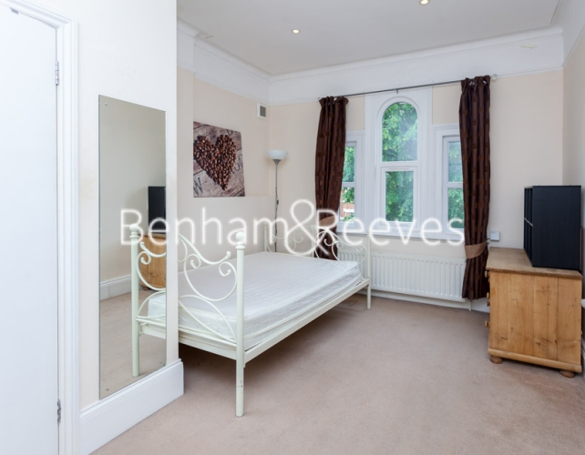 1 bedroom flat to rent in Madeley Road, Ealing, W5-image 3