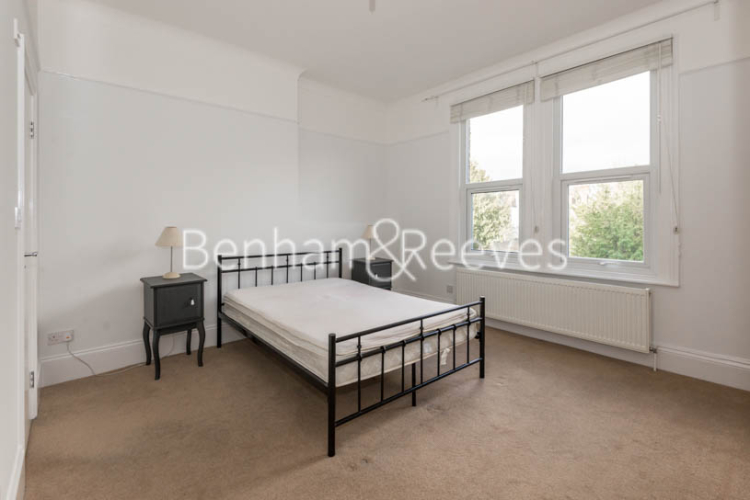 1  bedroom flat to rent in Madeley Road, Ealing, W5-image 3