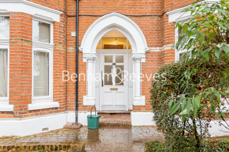 Studio flat to rent in Madeley Road, Ealing, W5-image 5