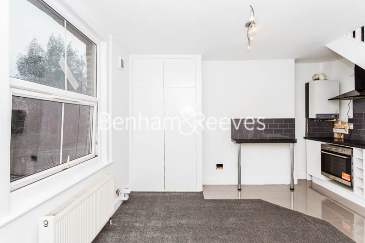 Studio flat to rent in Madeley Road, Ealing, W5-image 7