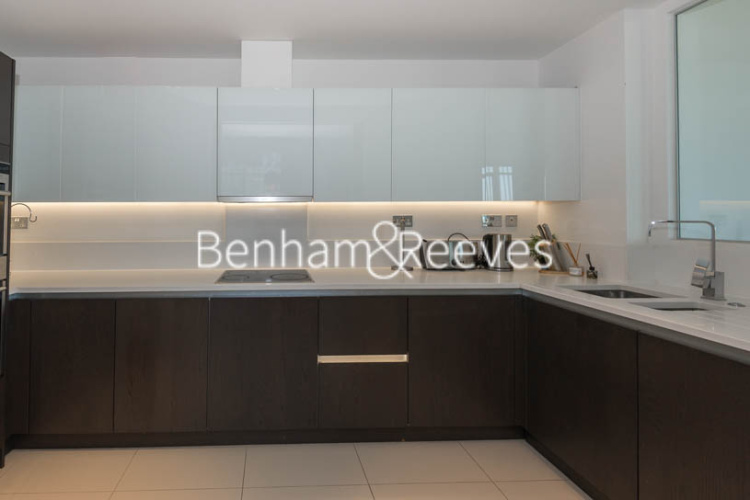 3  bedrooms flat to rent in Longfield Avenue, Ealing, W5-image 2