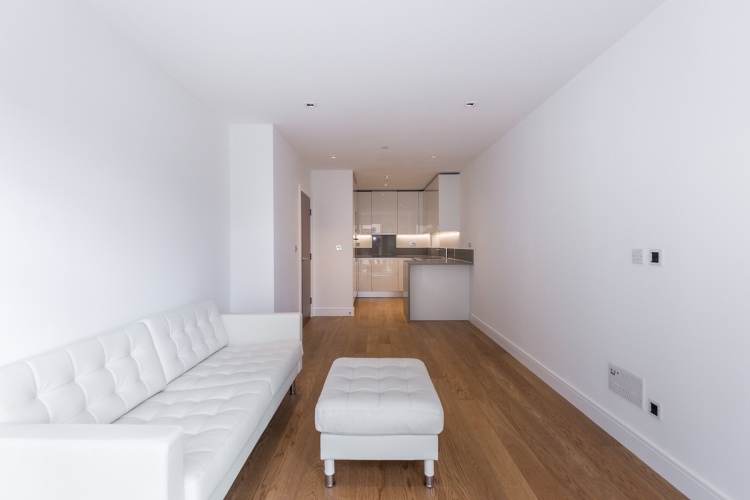 1  bedroom flat to rent in Dickens Yard, Longfield Avenue, W5-image 1