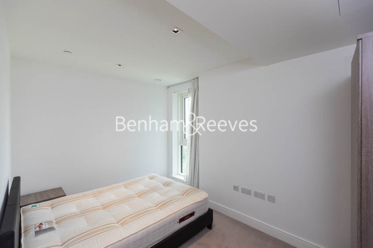 3 bedrooms flat to rent in Longfield Avenue, Ealing, W5-image 15