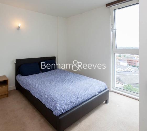 2 bedrooms flat to rent in Station Approach, Hayes, UB3-image 7