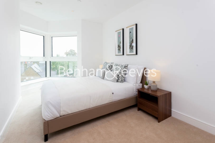 2 bedrooms flat to rent in Longfield Avenue, Ealing, W5-image 4