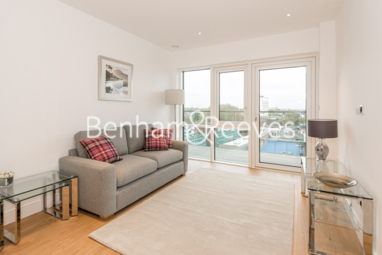 1 bedroom flat to rent in Longfield Avenue, Ealing W5-image 1