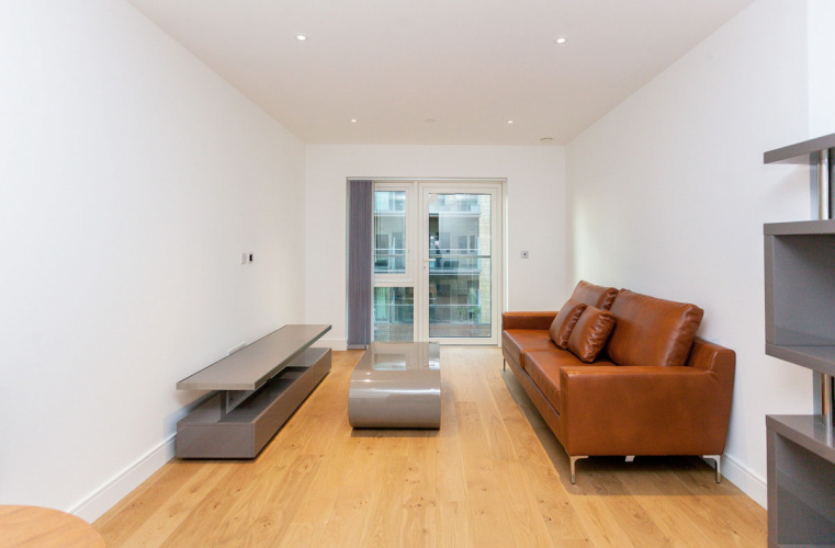 2  bedrooms flat to rent in Longfield Avenue, Ealing, W5-image 2