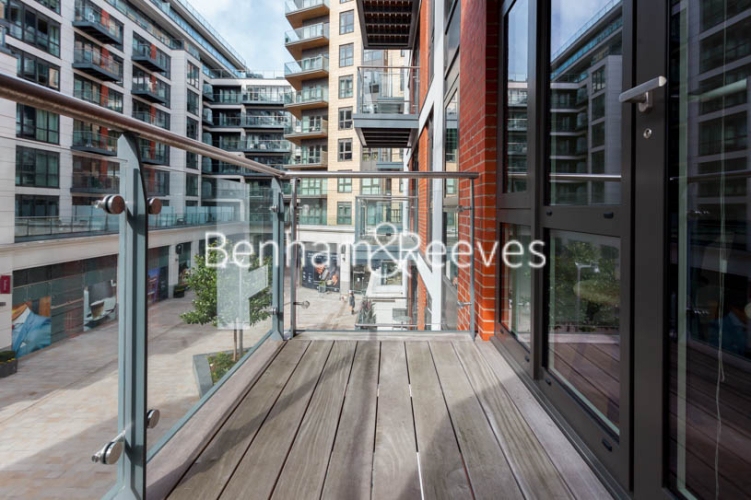 2 bedrooms flat to rent in Dickens Yard, Ealing, W5-image 13