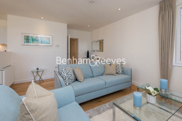 2  bedrooms flat to rent in Holman Drive, Norwood Green, UB2-image 1