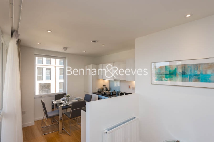 2  bedrooms flat to rent in Holman Drive, Norwood Green, UB2-image 2