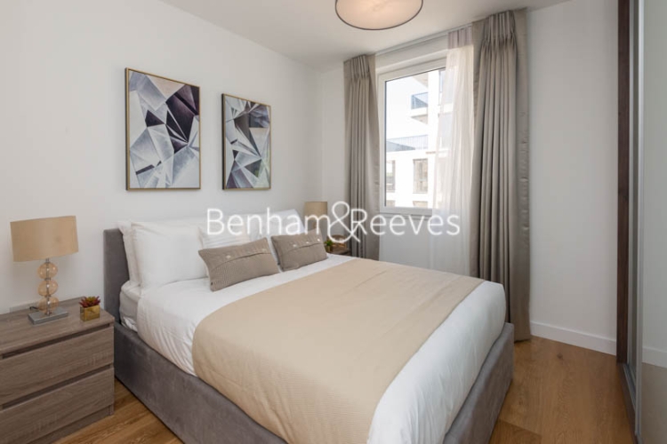 2  bedrooms flat to rent in Holman Drive, Norwood Green, UB2-image 3