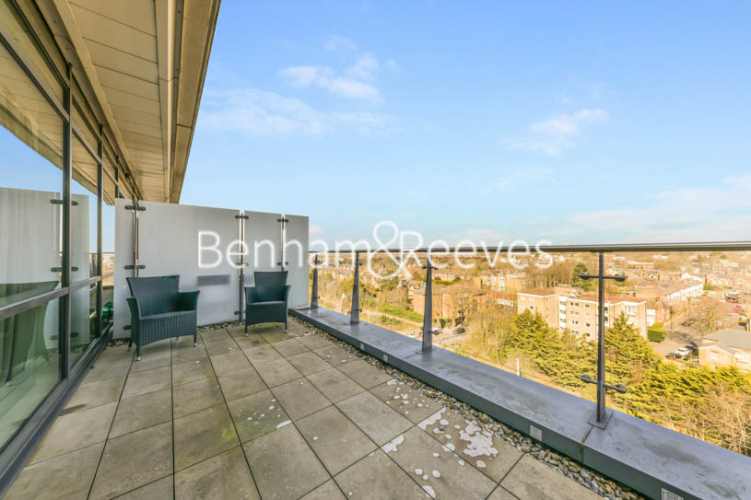 3 bedrooms flat to rent in Longfield Avenue, Ealing, W5-image 6